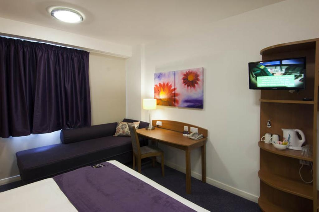 Premier Inn Newcastle Airport South Woolsington Bagian luar foto