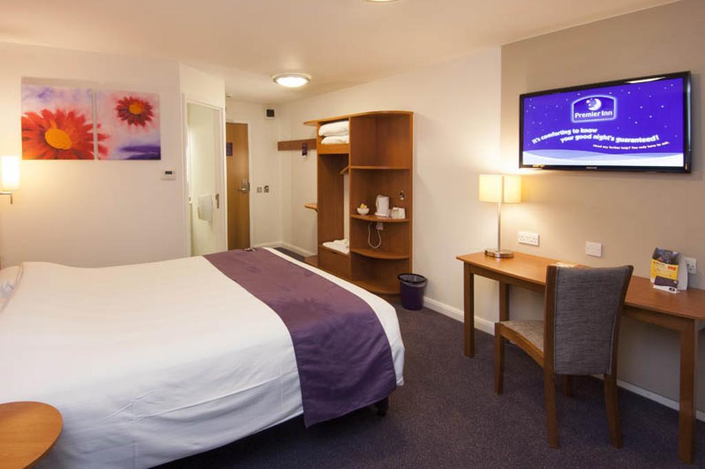 Premier Inn Newcastle Airport South Woolsington Bagian luar foto