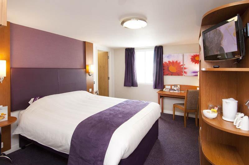 Premier Inn Newcastle Airport South Woolsington Bagian luar foto