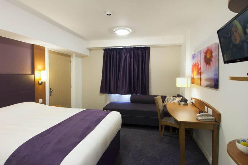 Premier Inn Newcastle Airport South Woolsington Bagian luar foto